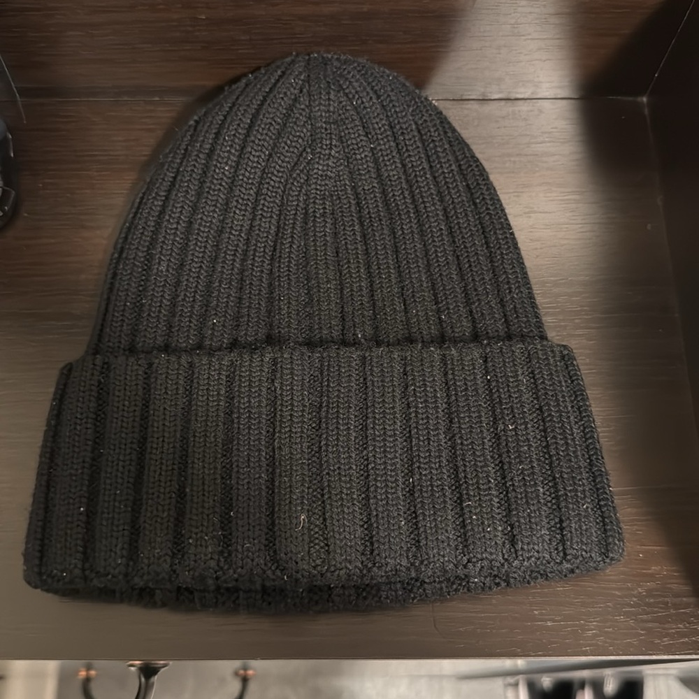 Moncler Women’s Black Knit Beanie - Picture 4 of 4